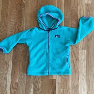 3T Girls Patagonia Fleece - more teal/ sea-foam green than the photo shows